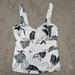 White House Black Market Monochrome Leaf Print Tank Top